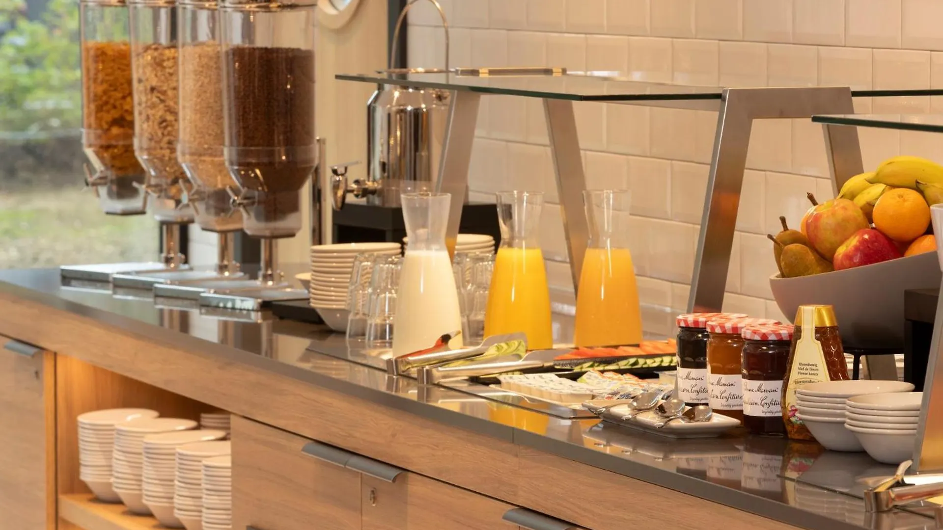 Holiday Inn Express Brussels - Airport By Ihg Diegem 0*,