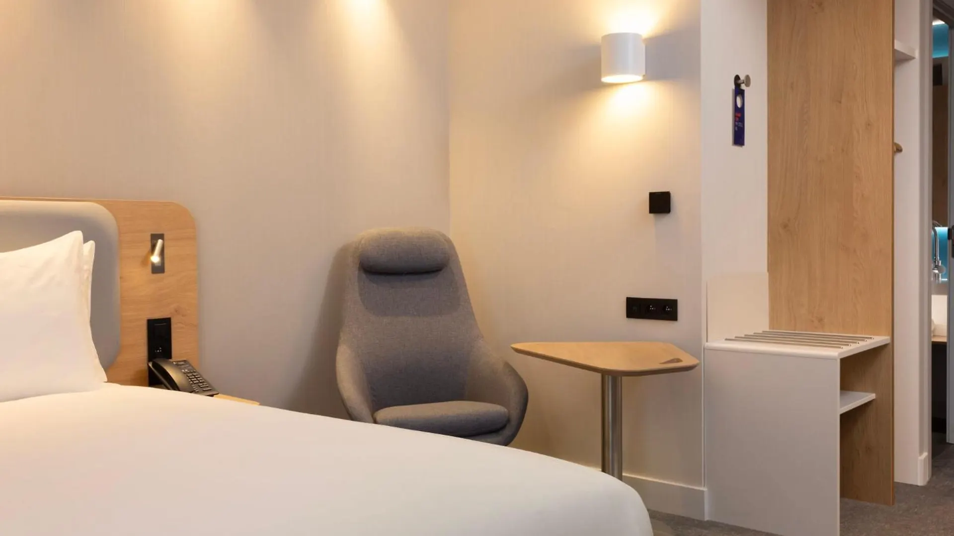 Hotel Holiday Inn Express Brussels - Airport By Ihg Diegem Belgien