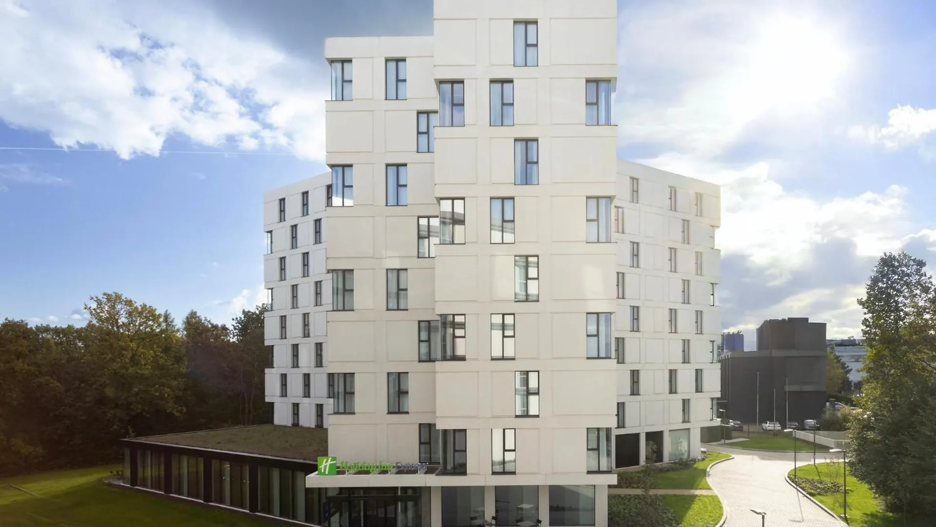 Holiday Inn Express Brussels - Airport By Ihg contacts
